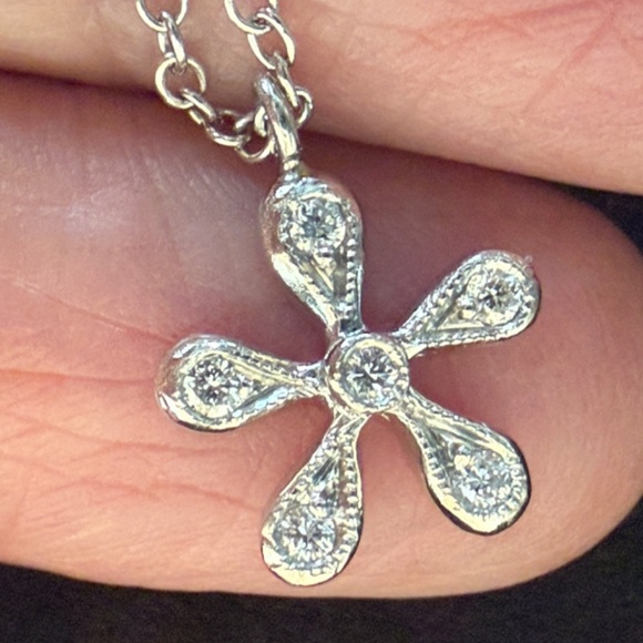 Designer CATHY WATERMAN Platinum Diamond DAISY Flower Pendant 16" Chain Necklace - Picture 2 of 16